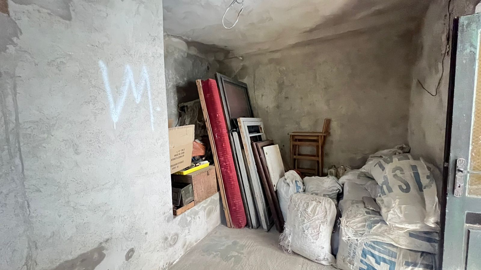 Image of House - 5 Bedrooms - 1 Bathrooms for Sale in Herceg-Novi-Lustica-Montenegro, Image 5